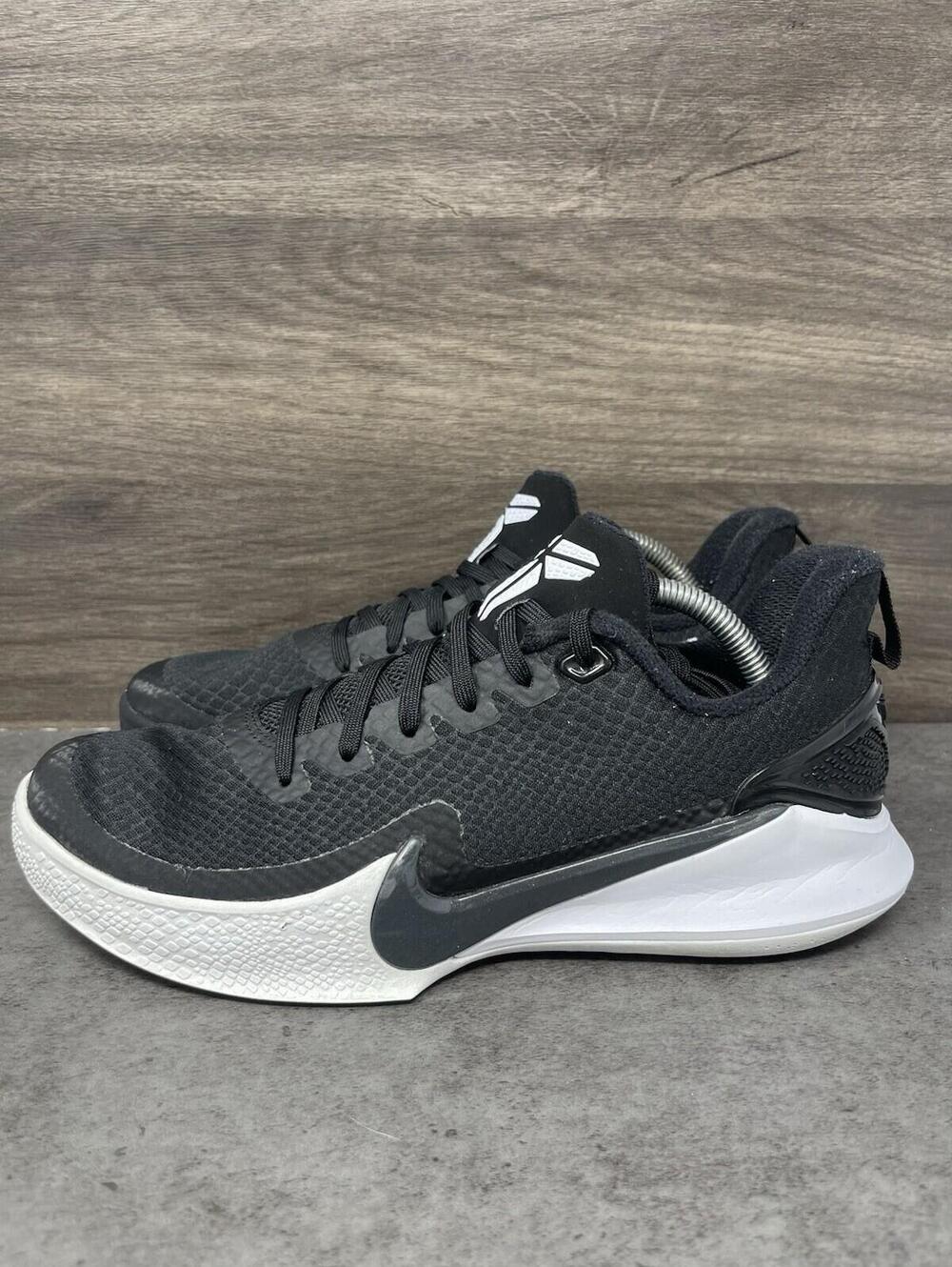 Nike Kobe Mamba Focus Mens Size 8.5 Black White Basketball Sneakers AJ5889-002